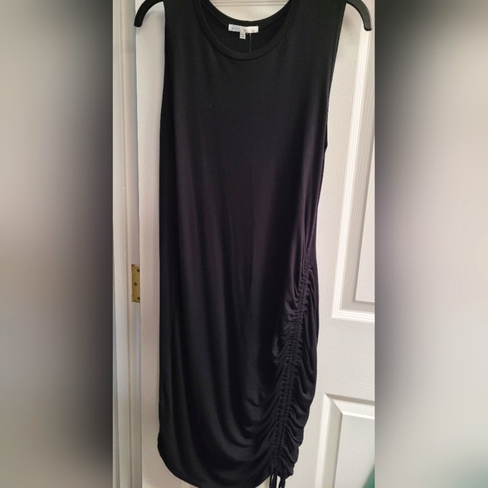 Black Sleeveless Dress